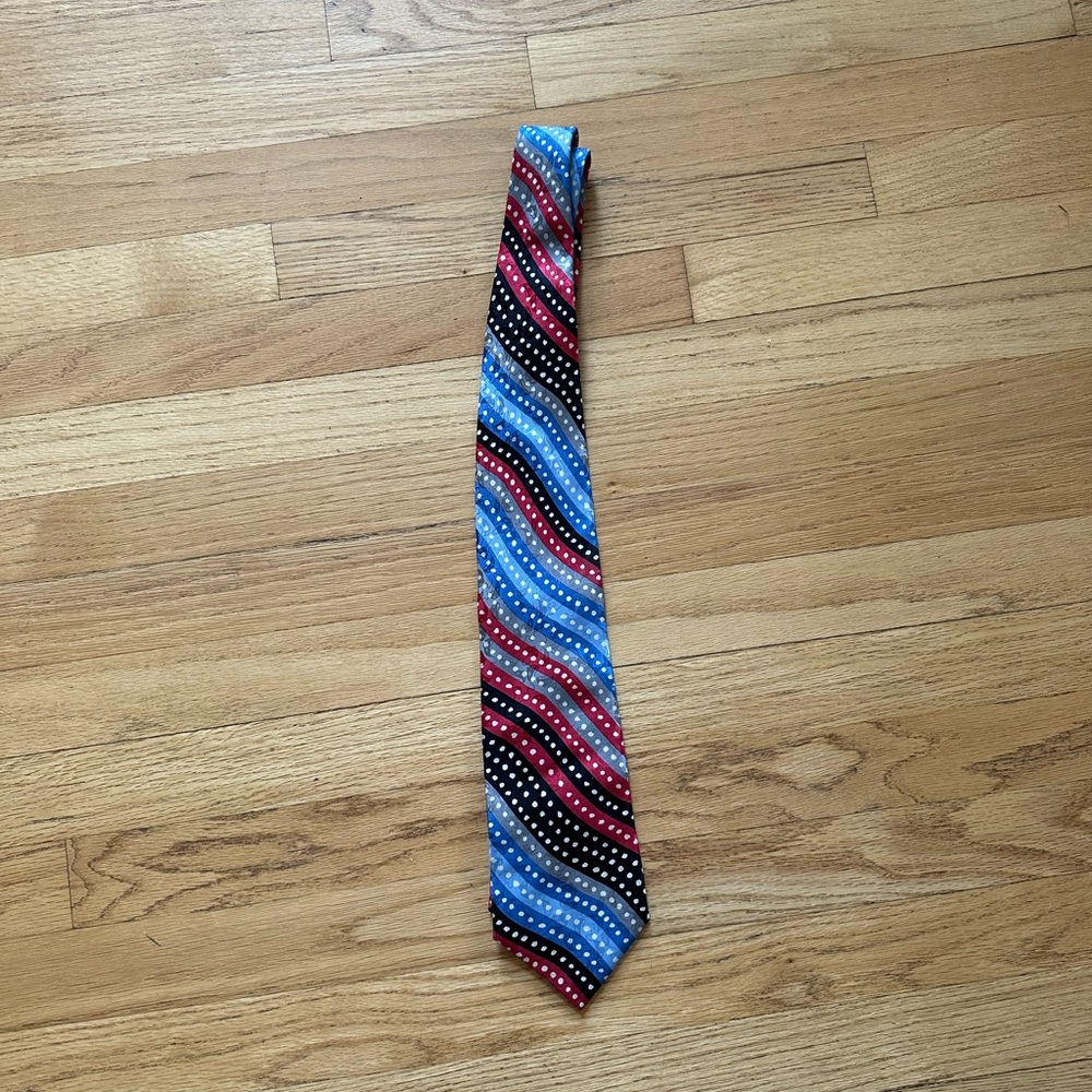 Zanzara tie